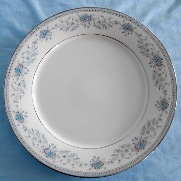 Settings For 6 Beautiful Noritake Blue Hill Pattern - Picture 8 of 16